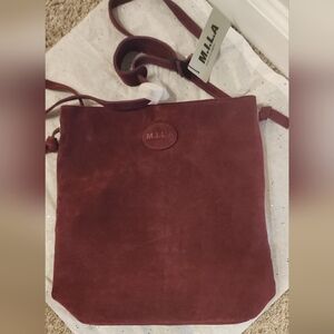 Red Crossbody Bag with Suede Texture and Minimalist Design